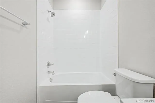 5802 Perth Street Aurora, CO 80019
