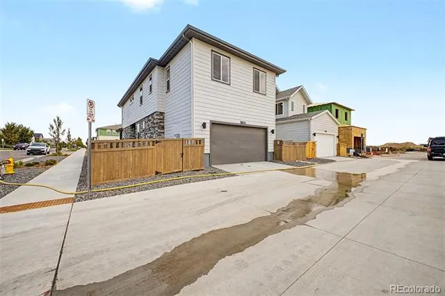 5802 Perth Street Aurora, CO 80019