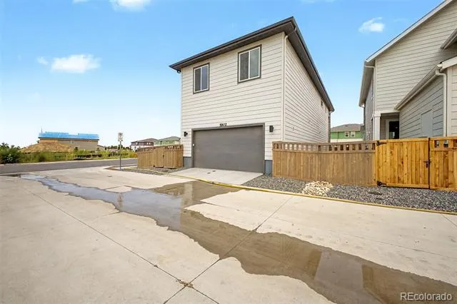 5802 Perth Street Aurora, CO 80019