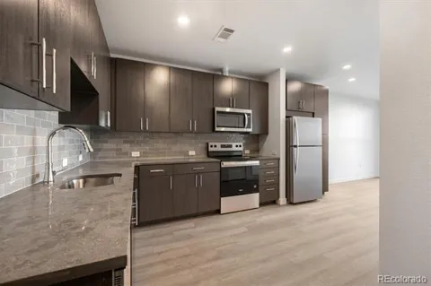 639 29th Street #301