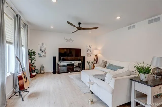 25 Wooten Avenue Brighton, CO 80601