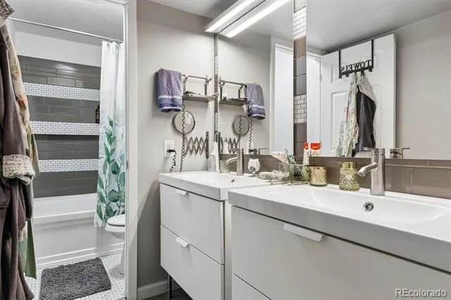 6475 S Dayton Street #106 Englewood, CO 80111
