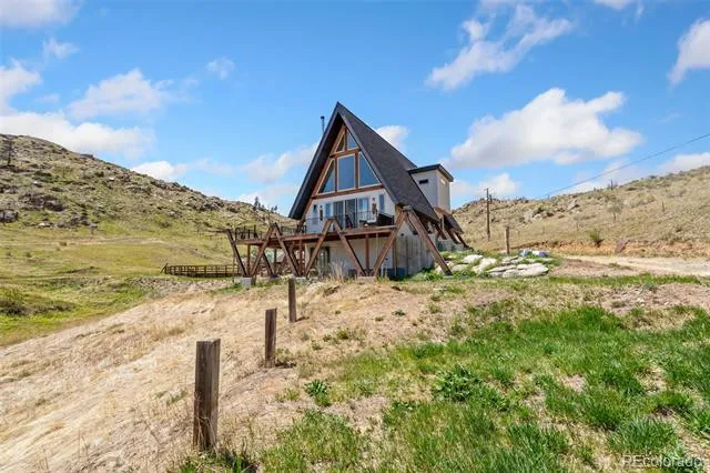 405 Moondance Way Bellvue, CO 80512