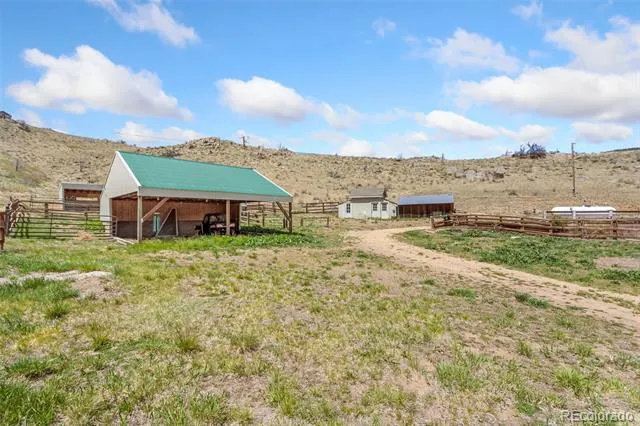 405 Moondance Way Bellvue, CO 80512