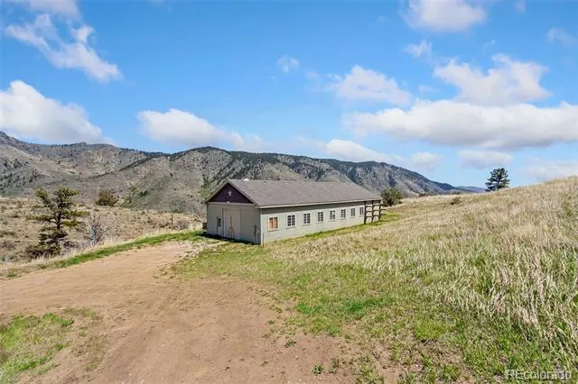 405 Moondance Way Bellvue, CO 80512