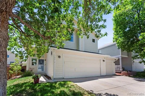 2212 Hyacinth Road