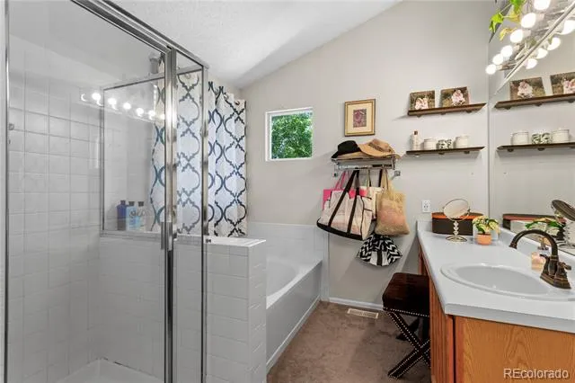 2212 Hyacinth Road Littleton, CO 80129