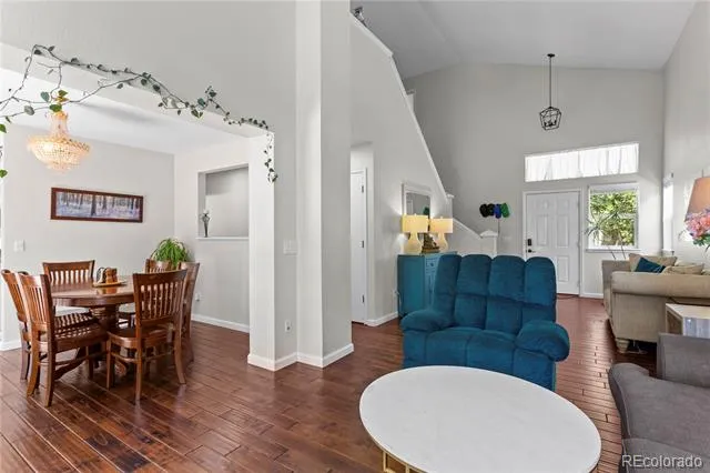 2212 Hyacinth Road Littleton, CO 80129