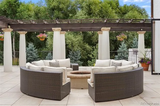 24 Pourtales Road Colorado Springs, CO 80906