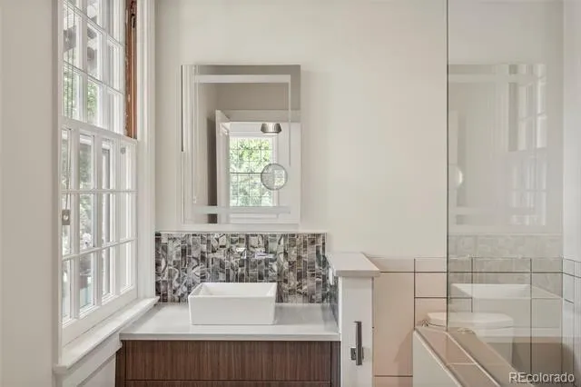 24 Pourtales Road Colorado Springs, CO 80906
