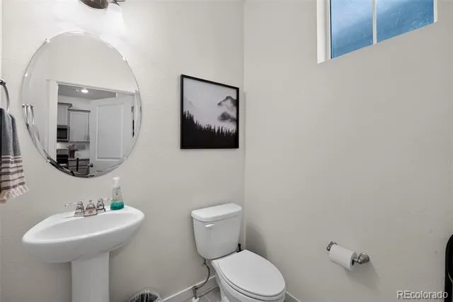 592 Thoroughbred Lane Johnstown, CO 80534
