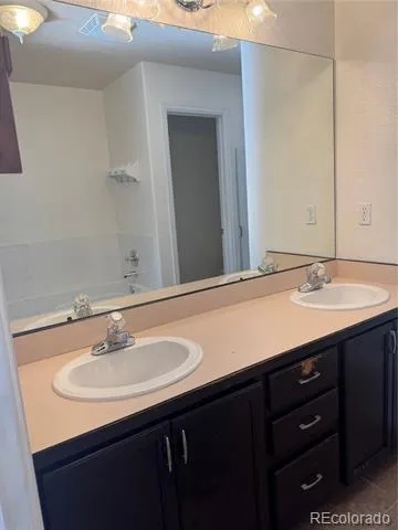 15555 E 40th Avenue #49 Denver, CO 80239