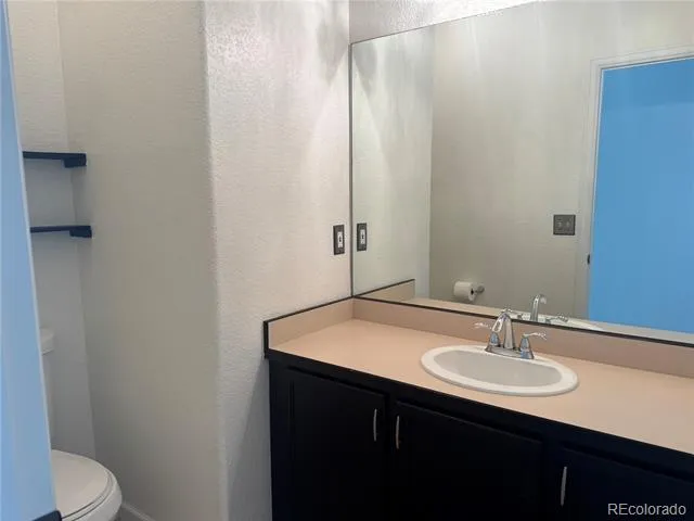 15555 E 40th Avenue #49 Denver, CO 80239