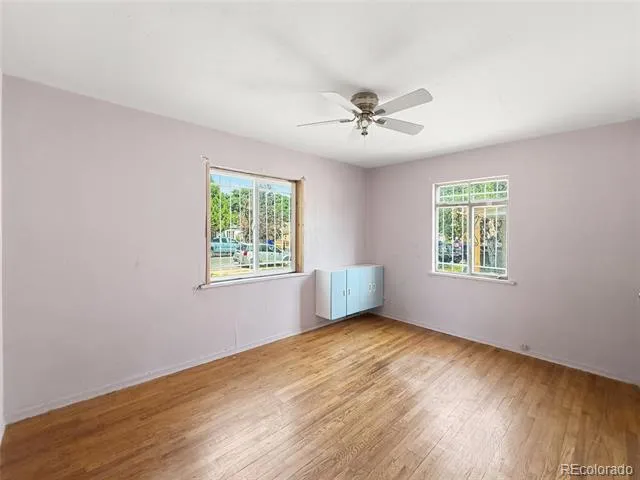 1608 Oakland Street Aurora, CO 80010