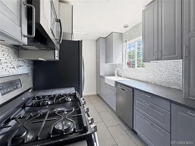 1608 Oakland Street Aurora, CO 80010