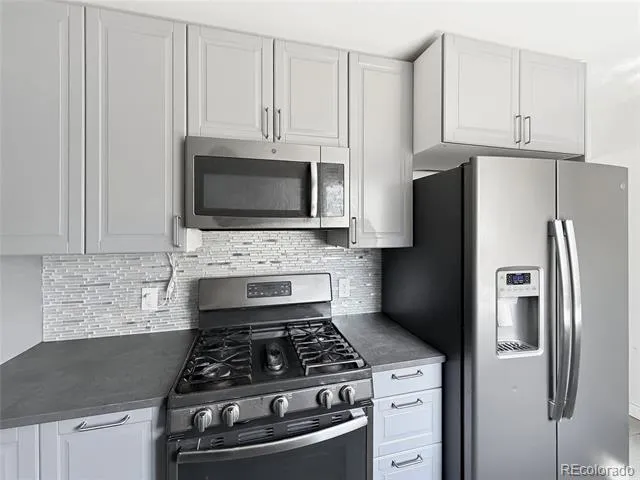 1608 Oakland Street Aurora, CO 80010