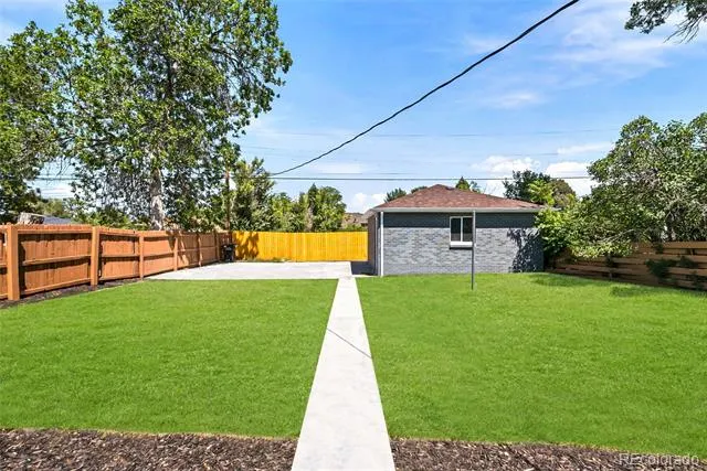 3280 Leyden Street Denver, CO 80207