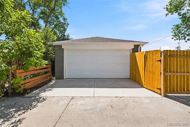3280 Leyden Street Denver, CO 80207