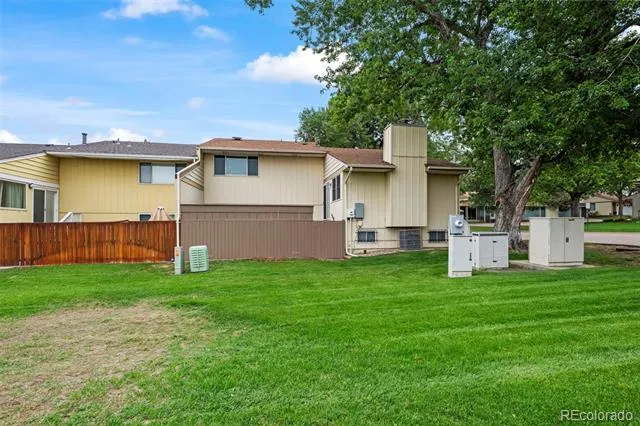 7449 W Maple Drive Lakewood, CO 80226