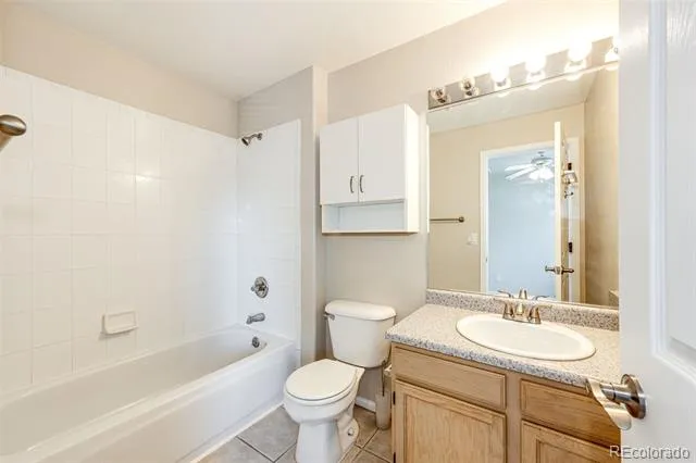 4572 S Crystal Way #B Aurora, CO 80015