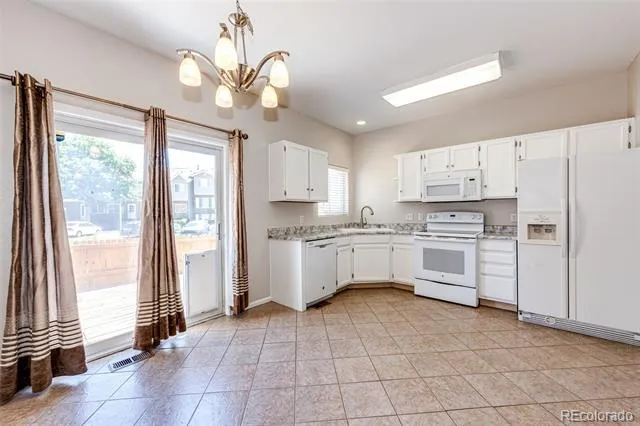 4572 S Crystal Way #B Aurora, CO 80015