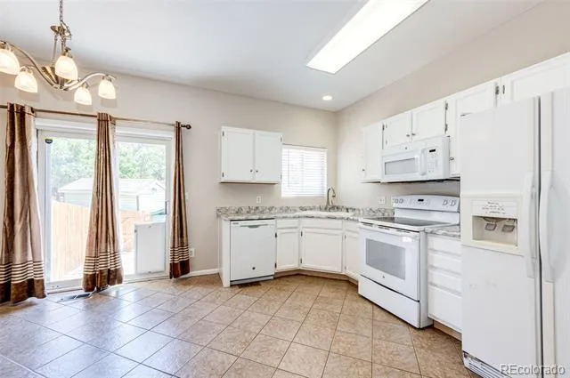 4572 S Crystal Way #B Aurora, CO 80015