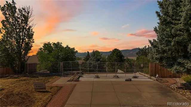 2703 S Cole Court Denver, CO 80228