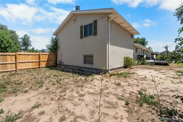 1112 Village Drive Fort Lupton, CO 80621