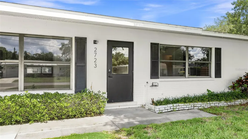 2723 LYNNHURST STREET Sarasota, FL 34239