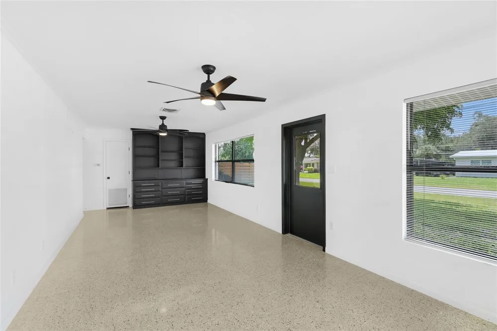 2723 LYNNHURST STREET Sarasota, FL 34239
