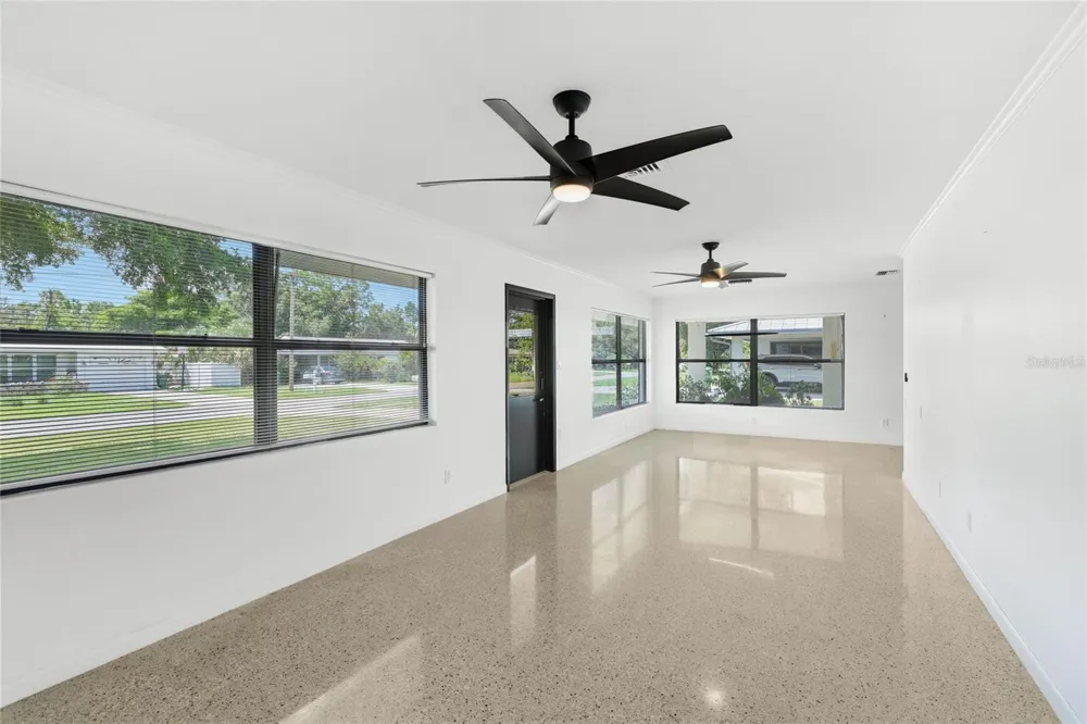 2723 LYNNHURST STREET Sarasota, FL 34239