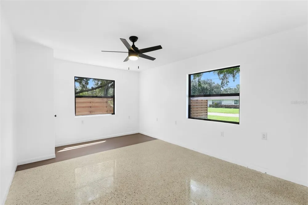 2723 LYNNHURST STREET Sarasota, FL 34239