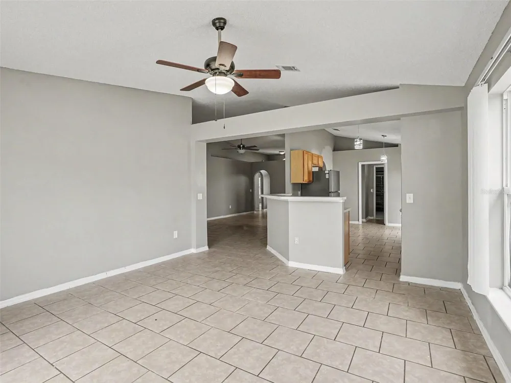 881 VANDERBILT DR Eustis, FL 32726