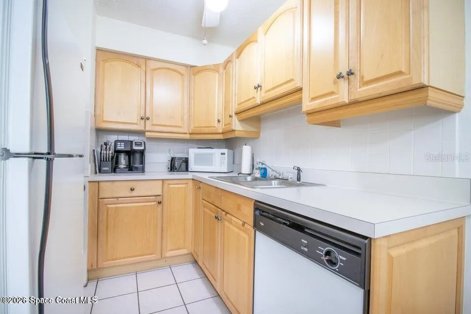 8521 CANAVERAL BOULEVARD #6 Cape Canaveral, FL 32920