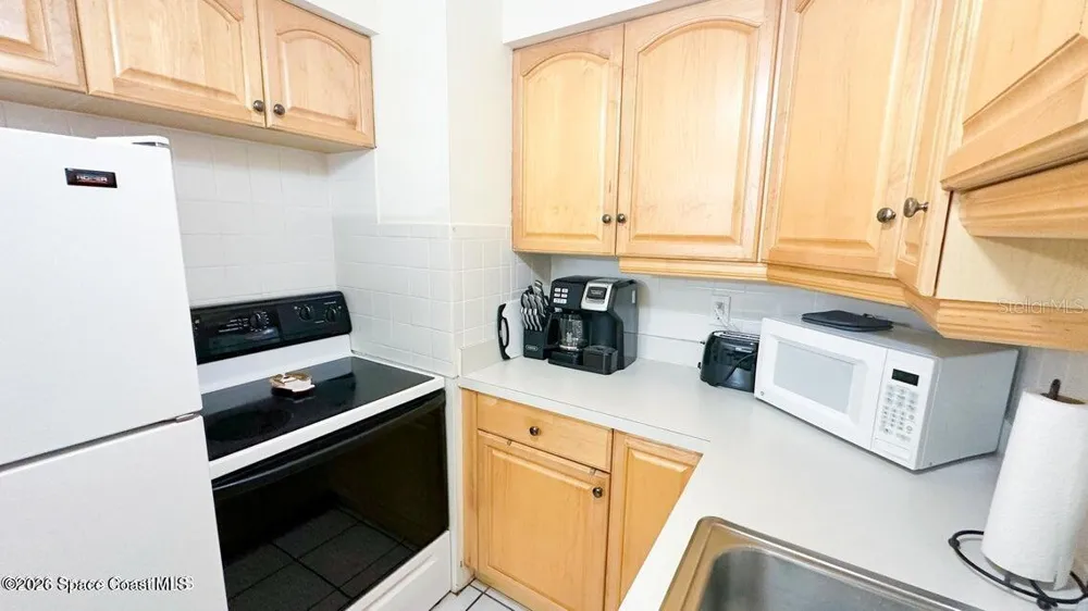 8521 CANAVERAL BOULEVARD #6 Cape Canaveral, FL 32920