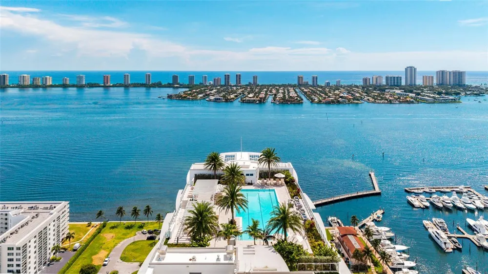 220 LAKE SHORE DRIVE #704 Lake Park, FL 33403