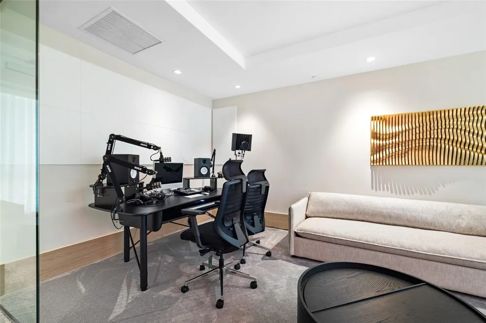 220 LAKE SHORE DRIVE #704 Lake Park, FL 33403