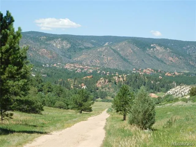 4668 Comanche Drive Larkspur, CO 80118
