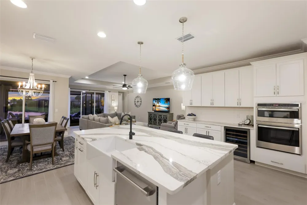 16925 SERAPHIC TRAIL Bradenton, FL 34211