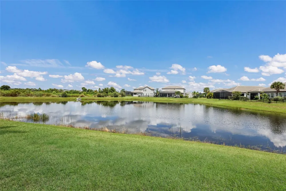 16925 SERAPHIC TRAIL Bradenton, FL 34211