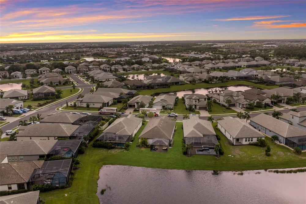 16925 SERAPHIC TRAIL Bradenton, FL 34211