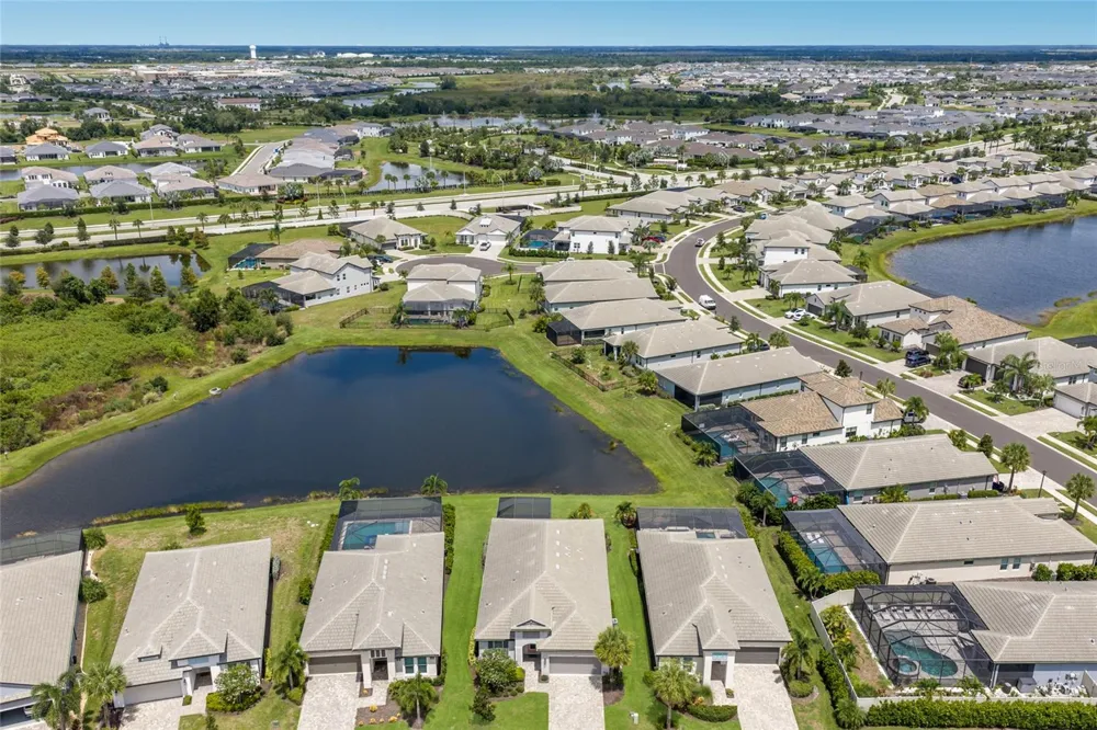 16925 SERAPHIC TRAIL Bradenton, FL 34211