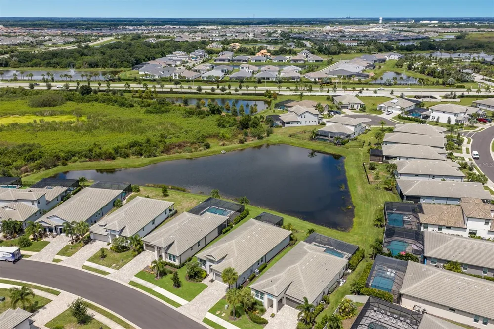 16925 SERAPHIC TRAIL Bradenton, FL 34211