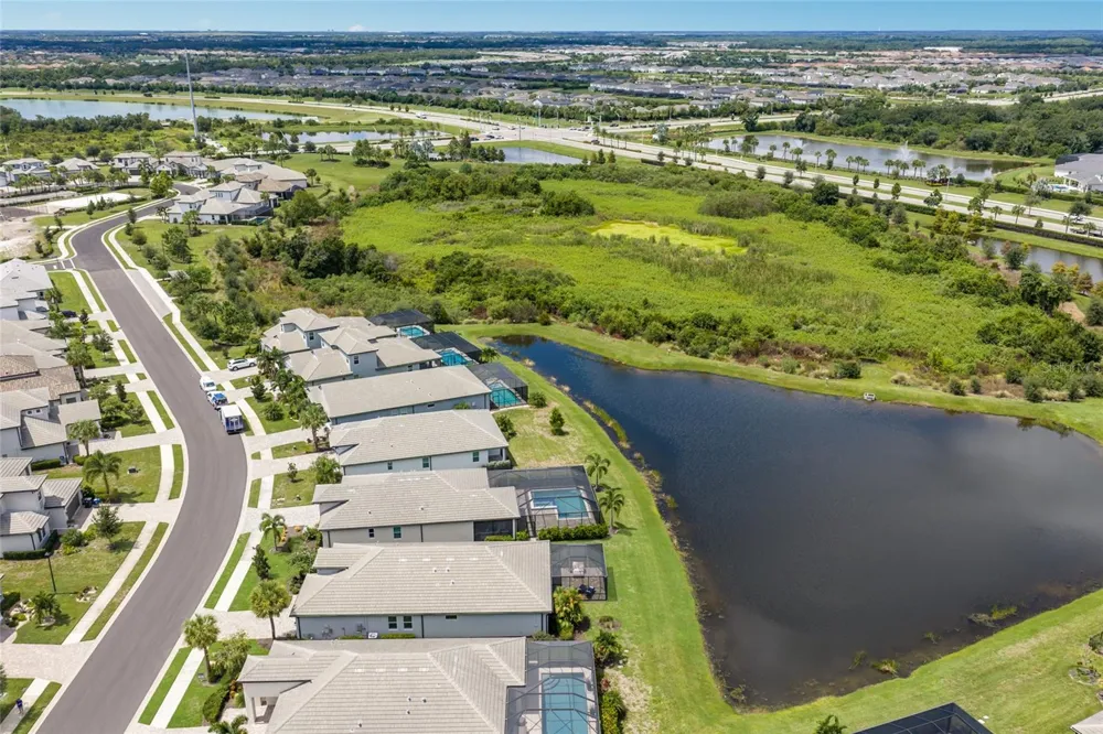 16925 SERAPHIC TRAIL Bradenton, FL 34211