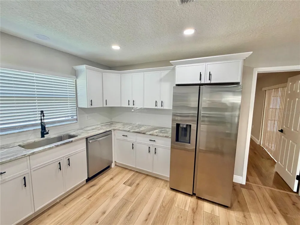 1202 MANDARIN DRIVE Holiday, FL 34691