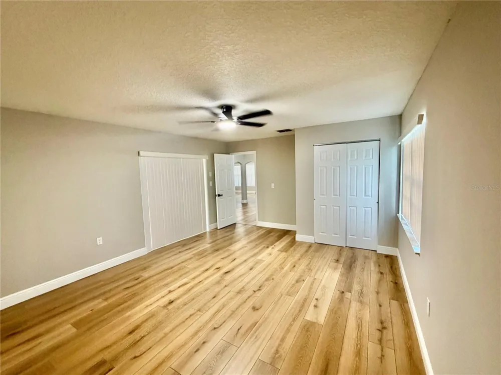 1202 MANDARIN DRIVE Holiday, FL 34691