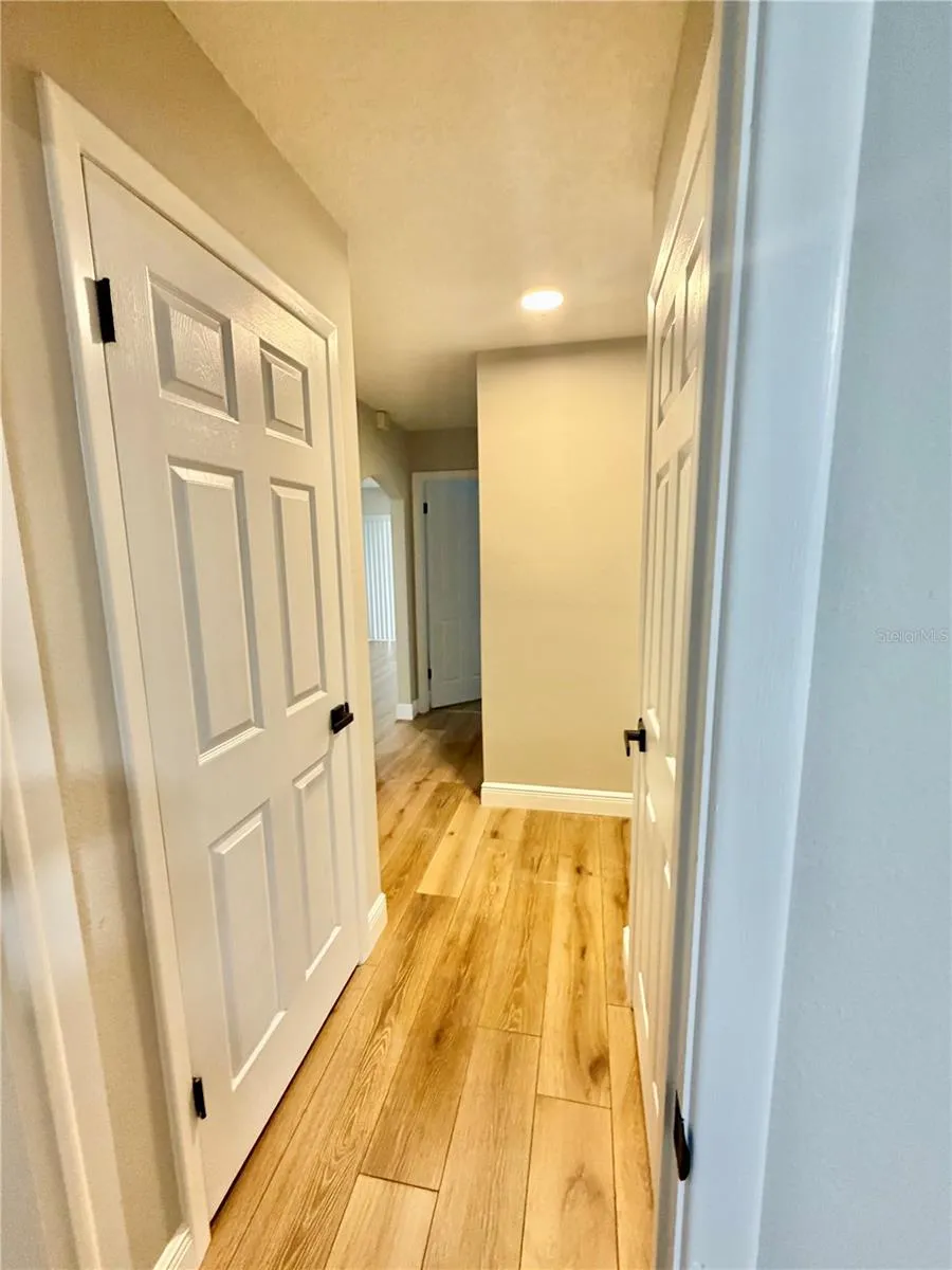 1202 MANDARIN DRIVE Holiday, FL 34691