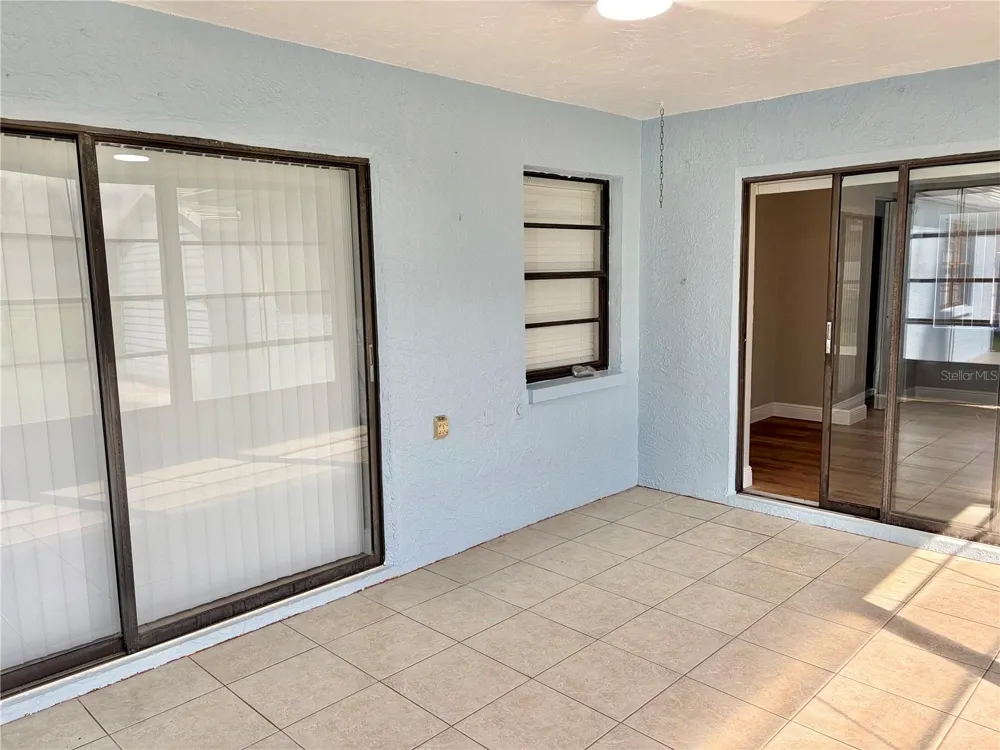 1202 MANDARIN DRIVE Holiday, FL 34691