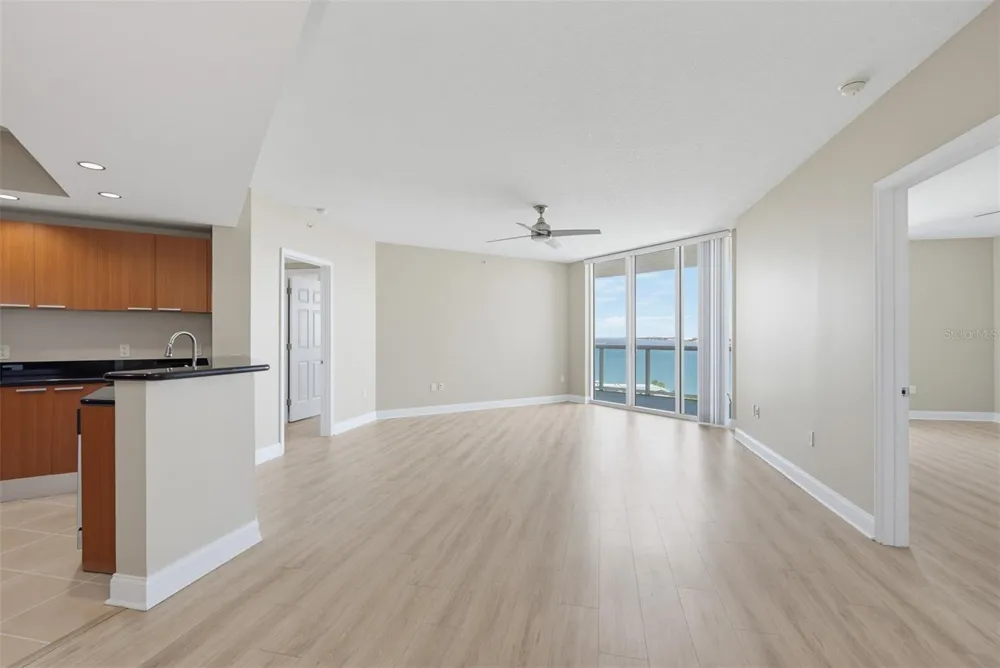 241 RIVERSIDE DRIVE #1006 Holly Hill, FL 32117