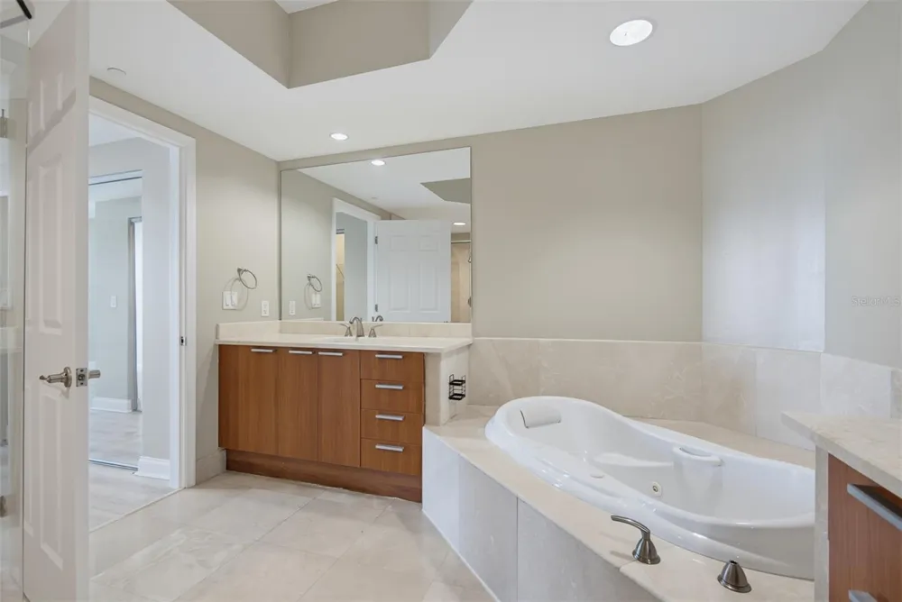 241 RIVERSIDE DRIVE #1006 Holly Hill, FL 32117